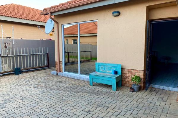 **Discover Your Perfect Home in Waterval East, Rustenburg!**

Welcome to your new sanctuary—a charming 3-bedroom house available for ...