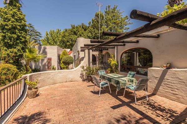 This beautiful property is for someone who appreciate a lush garden and a beautiful view of the mountain range.  The original house was ...