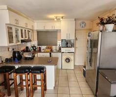 Apartment / Flat for sale in Bosonia