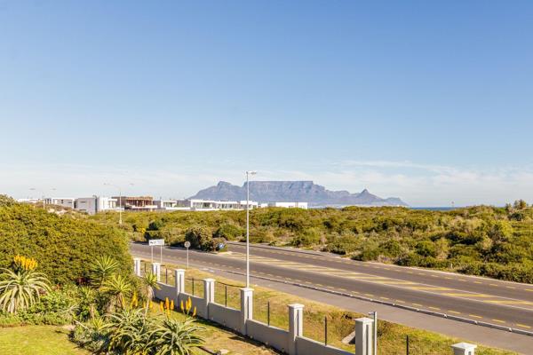 Beautifully renovated Beachfront Airbnb Opportunity with stunning views! (Sole Mandate)

This lovely apartment has just been completely ...