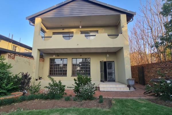 This 3 bedrooms, 2 bathrooms, kitchen, lounge, double carport. This property is located inside Pet &amp; Garden Centre in Rand ...