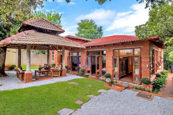 OFFERS FROM R2,499M, ASKING R 2,750M

New to the market is a delightful, quaint family ...