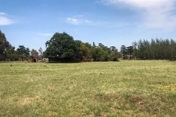 Perfect investment opportunity!!! 

Located in a secure estate Brakpan on the East Rand of Gauteng, east of Johannesburg. 

The ...