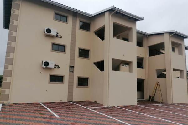 *Charming 1.5-Bedroom Apartment in Tongaat*
Discover the perfect blend of comfort and convenience in this delightful 1.5-bedroom ...