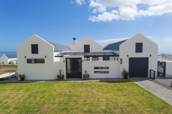 Versatile home WITH FLATLET on large stand!  –  POSTCARD PERFECT VIEWS
Click on video for SNEAK PEEK

*Exclusive Sole Mandate by ...