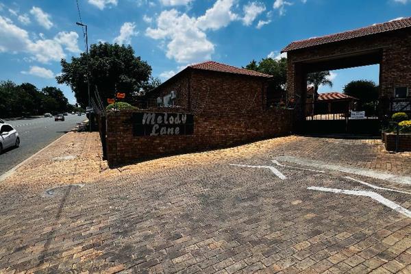 2-Bedroom Townhouse for Rent in Olivedale – Great Opportunity!
Location: Olivedale, Johannesburg
Price: R 12 000
Solar ...