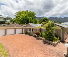 House for sale in Constantia