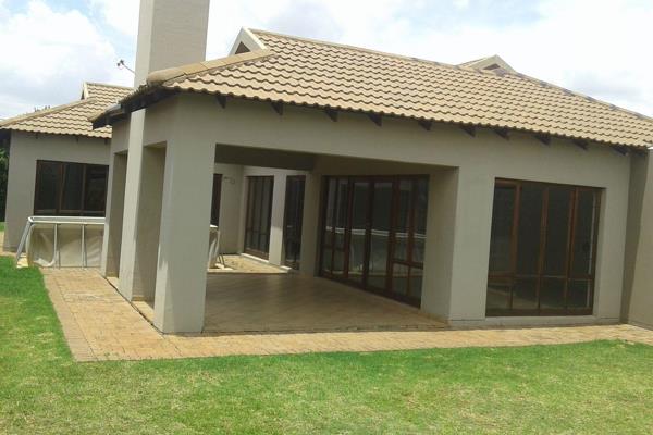 Free Standing Modern House in Secure Estate Offers:
* Modern Home with Private Garden
* Neatly Tiled
* Three bedrooms with BIC
* 2 ...