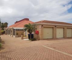 Townhouse for sale in Jeffreys Bay Central