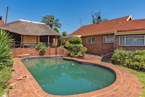 Charming Family Home with Pool, Borehole and Flatlet/Office 

Welcome to this spacious ...