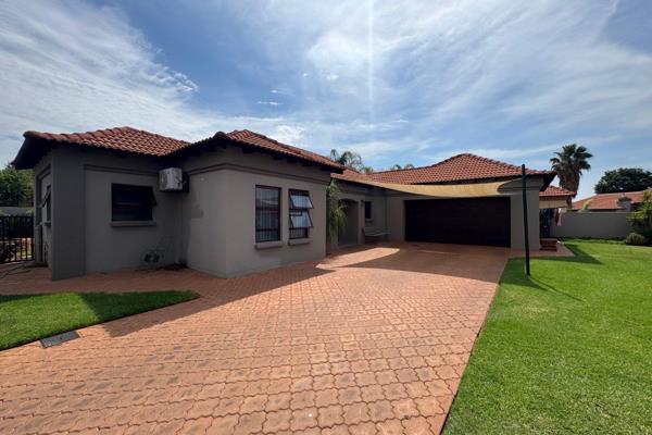 Exclusive mandate!!

Modern 3-Bedroom Family Home in Secure Complex

Welcome to your dream family home! This stunning 3-bedroom ...