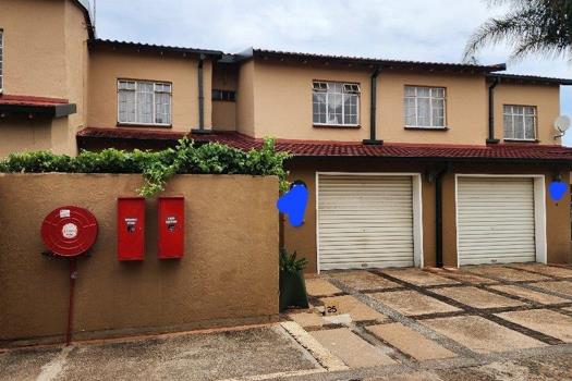 3 Bedroom Townhouse for sale in Springs Central