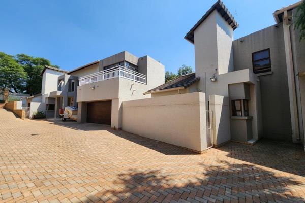 5 Unit Cluster Homes for sale in Prestigious Waterkloof Ridge

CURRENT INCOME POTENTIAL OF R170 000pm

SELLERS ARE OPEN TO A ...