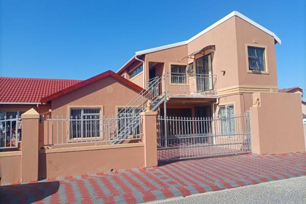 2 flatlet to rent with one being R4 500.00 with one bedroom, lounge, kitchen and a shower with a toilet and basin - with its own ...