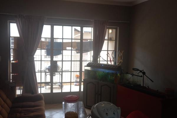 Villa Lucida Security Complex

1 st Floor Unit!!! 

In a well known 24 hour Security Complex in Waterfall East.

2  Bedrooms, 2 ...