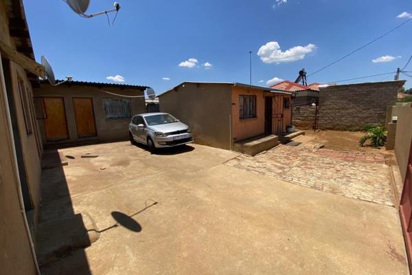 Selling price R650,000
Check another investment property generates smooth income of R5400pm
An rdp home of 2 bedrooms 1 ...