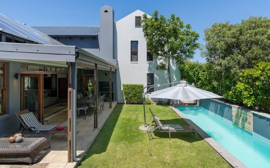 4 Bedroom House for sale in Schonenberg