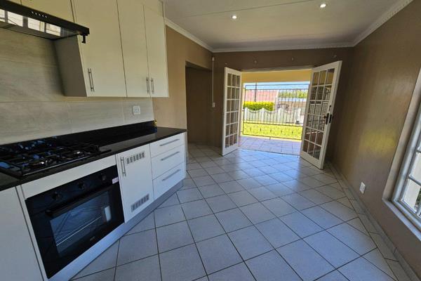 The Apartment offers 1 bedroom, bathroom with quality fixtures and fittings throughout. It includes an open plan kitchen, lounge and ...