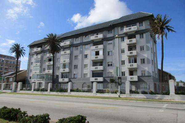 Step inside this sunny, spacious apartment and fall in love with the gleaming wooden floors, high ceilings, generous room dimensions ...