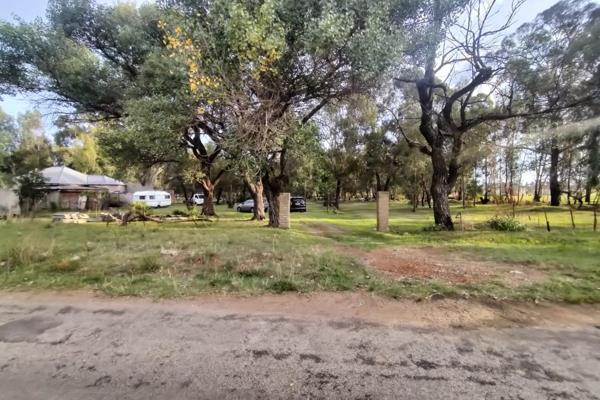 Overview: This 2-hectare piece of land in Withok, Brakpan, offers a unique opportunity for agricultural and industrial development. ...