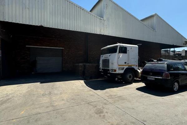 Premium 1000sqm warehouse to rent in Elandsfontein, Germiston!
This warehouse is perfect ...