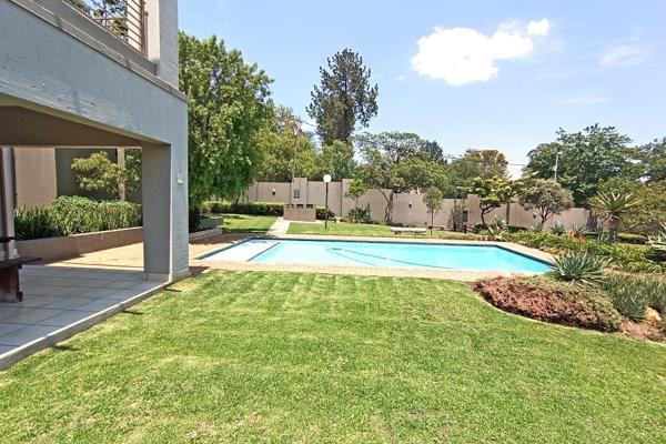 This stylish 1 bedroom apartment is located in a quiet complex located in Bryanston. 

Ideal for first-time buyers, young ...