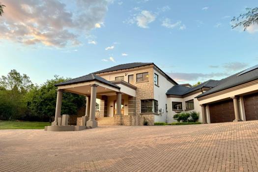 6 Bedroom House for sale in Mooikloof Equestrian Estate