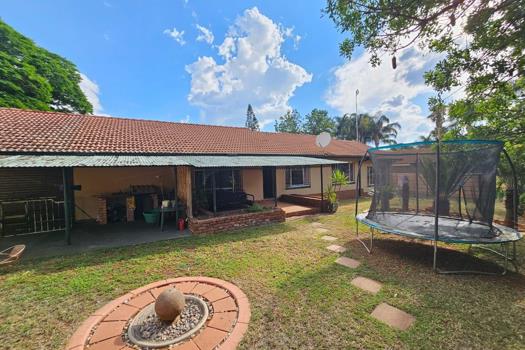 3 Bedroom House for sale in Flora Park