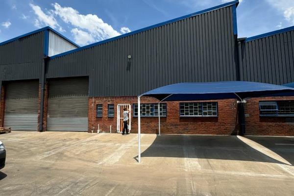 700sqm Warehouse Available to Let in Wadeville, Germiston!
Extremely neat and spacious ...