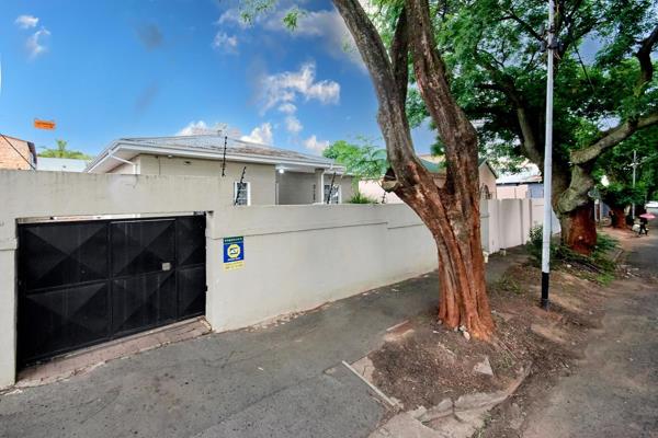 This property is conveniently located near the University of Johannesburg and offers a total of 8 bedrooms and 4 bathrooms.

**Property ...