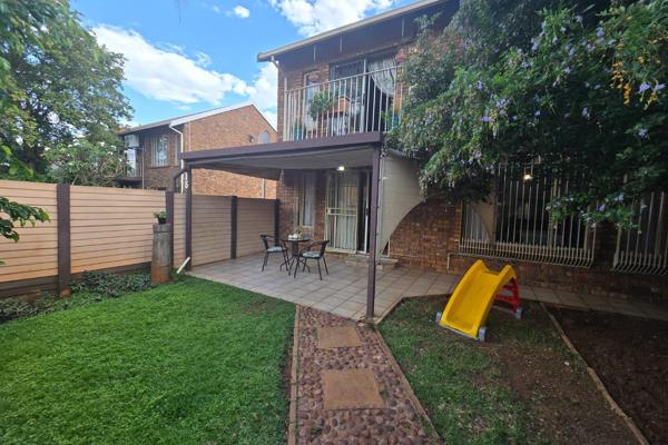 Charming Ground-Floor Townhouse with Garden in a Prime Location – Wheelchair Friendly
NB: LEVIES INCLUDE WATER
Stunning kitchen 2 ...