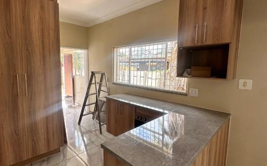 3 Bedroom House for sale in Daspoort Estate