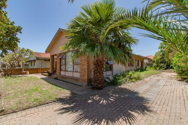 ON SHOW
Sunday, 22 December
12:00 - 14: 00

EXCLUSIVE SOLE MANDATE -  4 Dunn Street ...