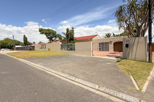 Immaculate north-facing family home bordering the awe inspiring sweeping protected wetland Reserve - a sanctuary for nature and peace ...