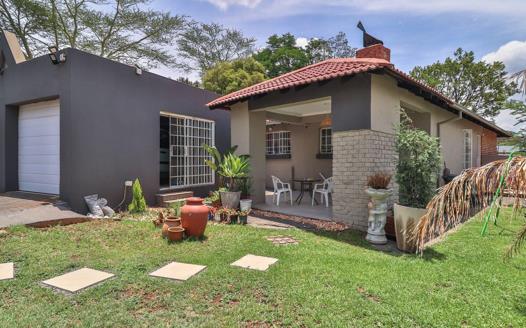 3 Bedroom House for sale in Moreleta Park