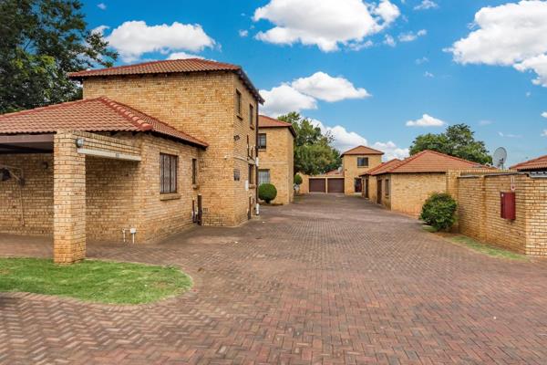 Spacious 3-Bedroom Townhouse in Witpoortjie

Your Ideal Family Home

Discover the perfect blend of comfort and security in this ...