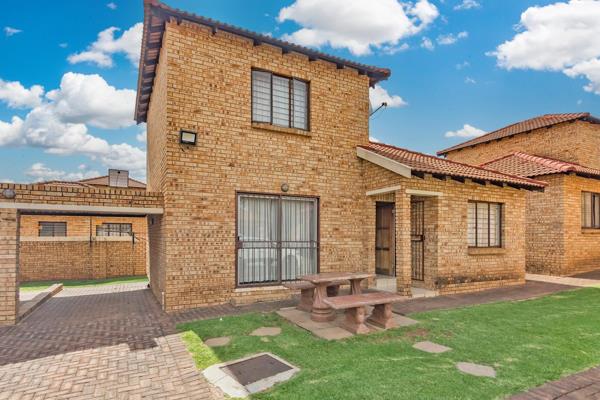 Spacious 3-Bedroom Townhouse in Witpoortjie

Your Ideal Family Home

Discover the ...