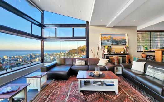 5 Bedroom House for sale in Fresnaye