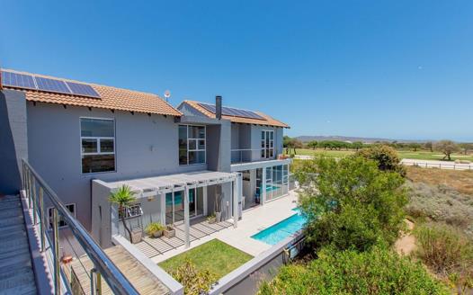 3 Bedroom House for sale in Langebaan Country Estate