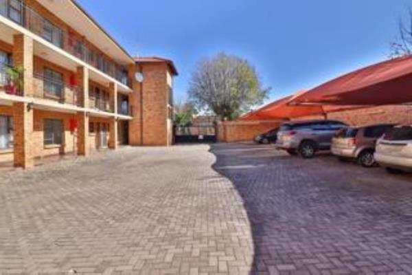 Location: Unit 5 The Sands, Alberton North
Rental Price: R7,500
Available From: 01 January 2025

This secure 2-bedroom apartment in a ...