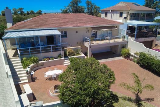 3 Bedroom House for sale in Port Owen