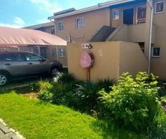 Townhouse for sale in Naturena