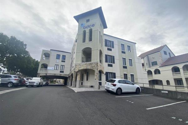 Premium Office Space Available for Lease at Bella Rosa Office Park 

Size: 172m2

Rental ...