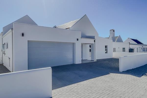 Elegant, Sunny &amp; Spacious House In Lampiesbaai

Marketed as a Joint ...