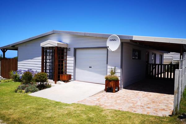 93 Klein Overberg Resort - Franskraal - Lease Hold

Discover this delightful family home ...