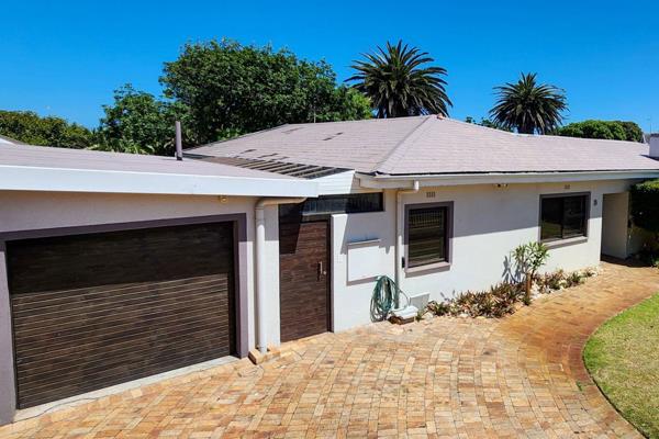 This delightful family home is situated on a quiet crescent in one of Milnerton&#39;s ...