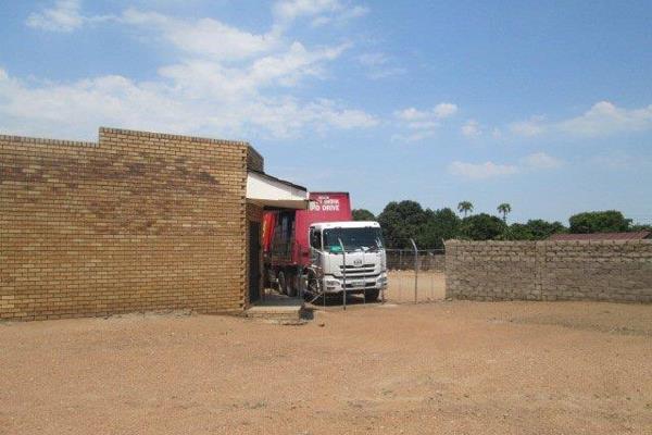 A business property is available for sale in Namakgale Township, Phalaborwa. By extent ...