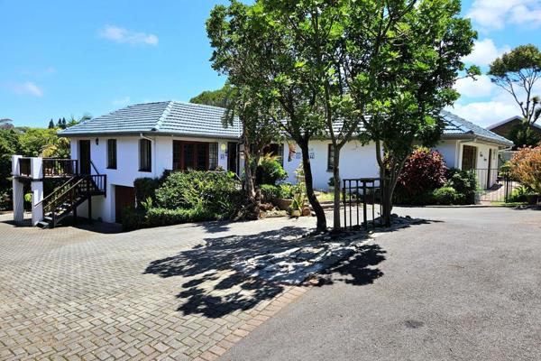 11 Bedroom Guest House in Woodleigh, Nahoon, East London

1,5km from East London’s ...