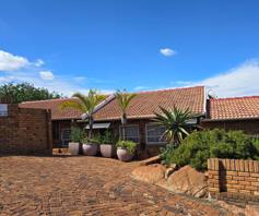 Townhouse for sale in Noordheuwel