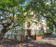 Apartment / Flat for sale in Essenwood